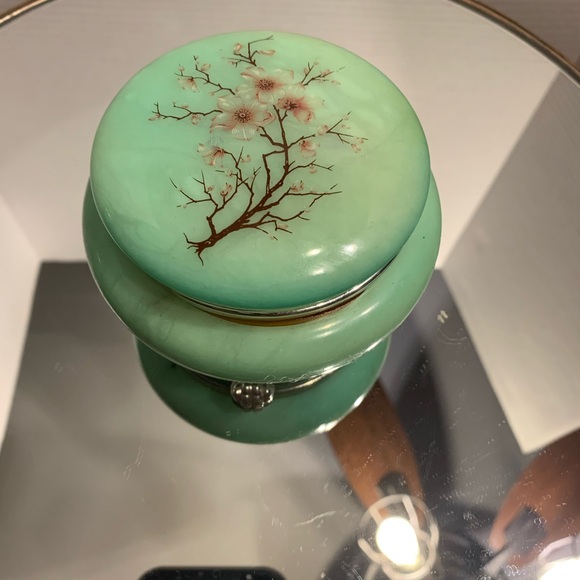 Green Floral Trinket Box - Picture 2 of 5